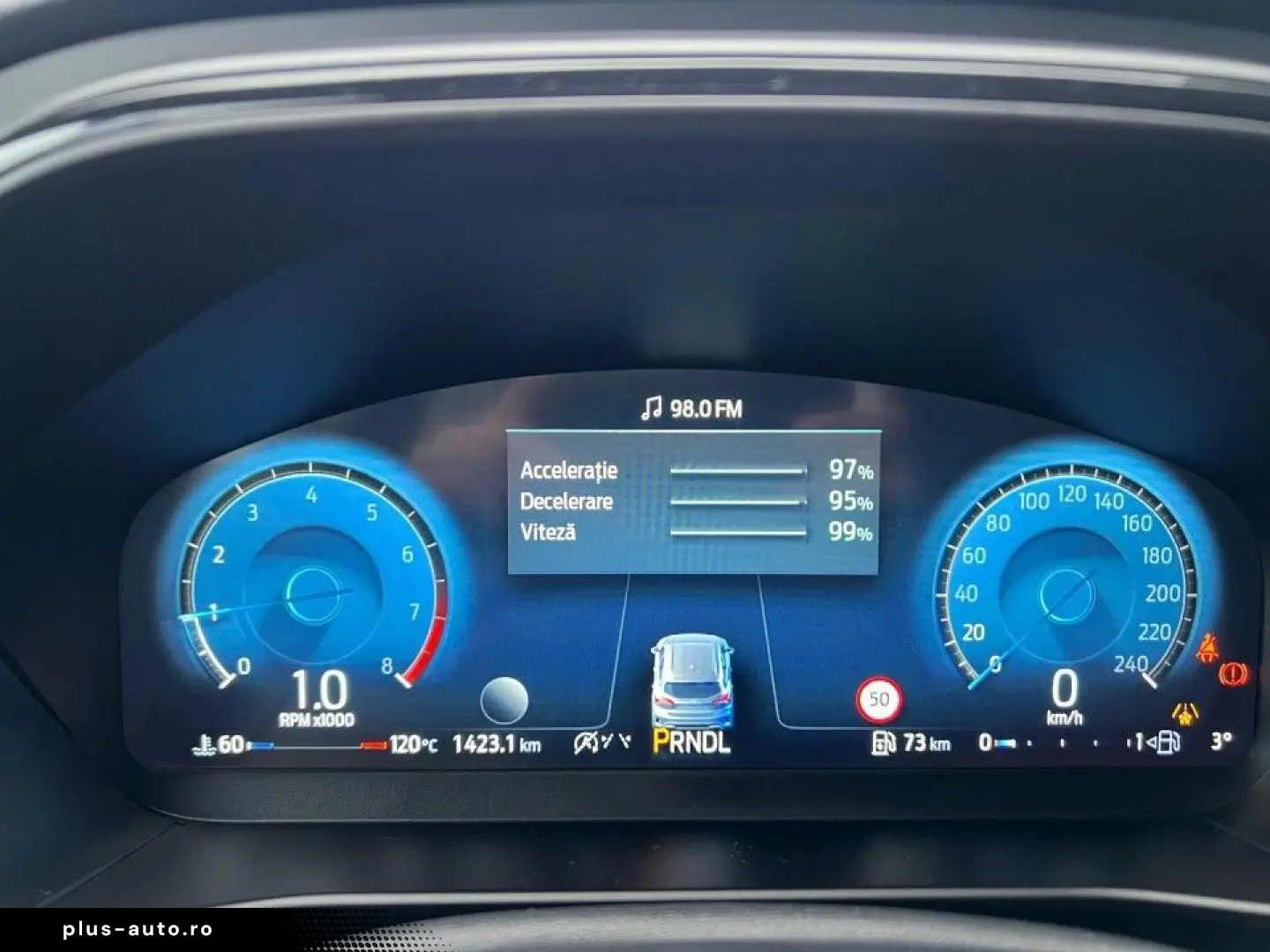 Ford Focus MCA 5 usi ST-Line X 1.0T EcoBoost mHEV 155 CP A7