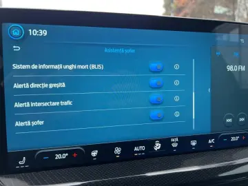 Ford Focus MCA 5 usi ST-Line X 1.0T EcoBoost mHEV 155 CP A7