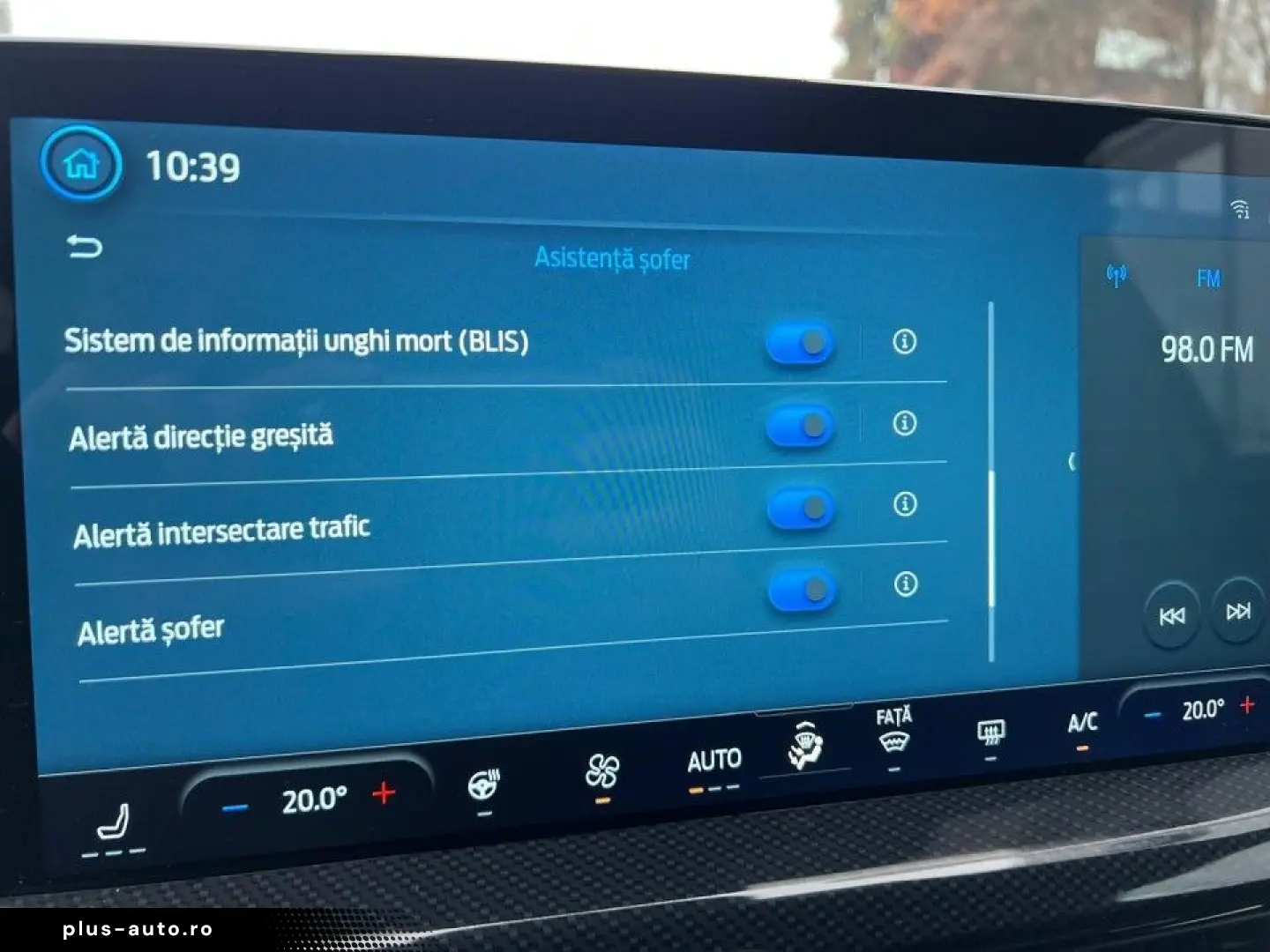Ford Focus MCA 5 usi ST-Line X 1.0T EcoBoost mHEV 155 CP A7