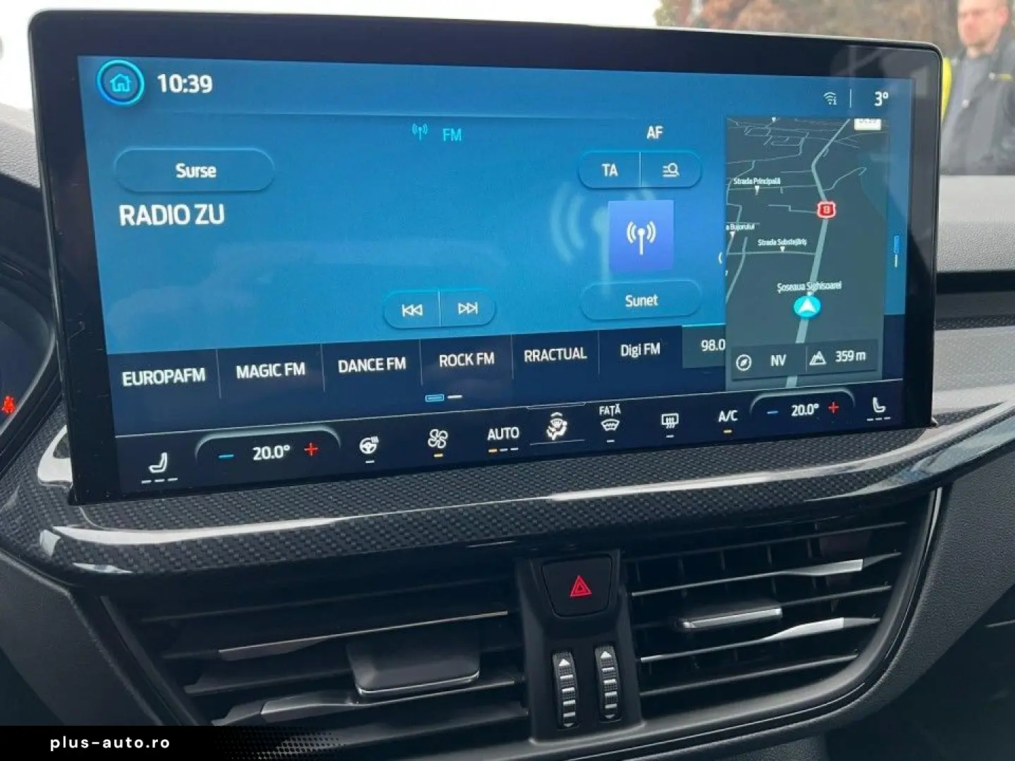 Ford Focus MCA 5 usi ST-Line X 1.0T EcoBoost mHEV 155 CP A7