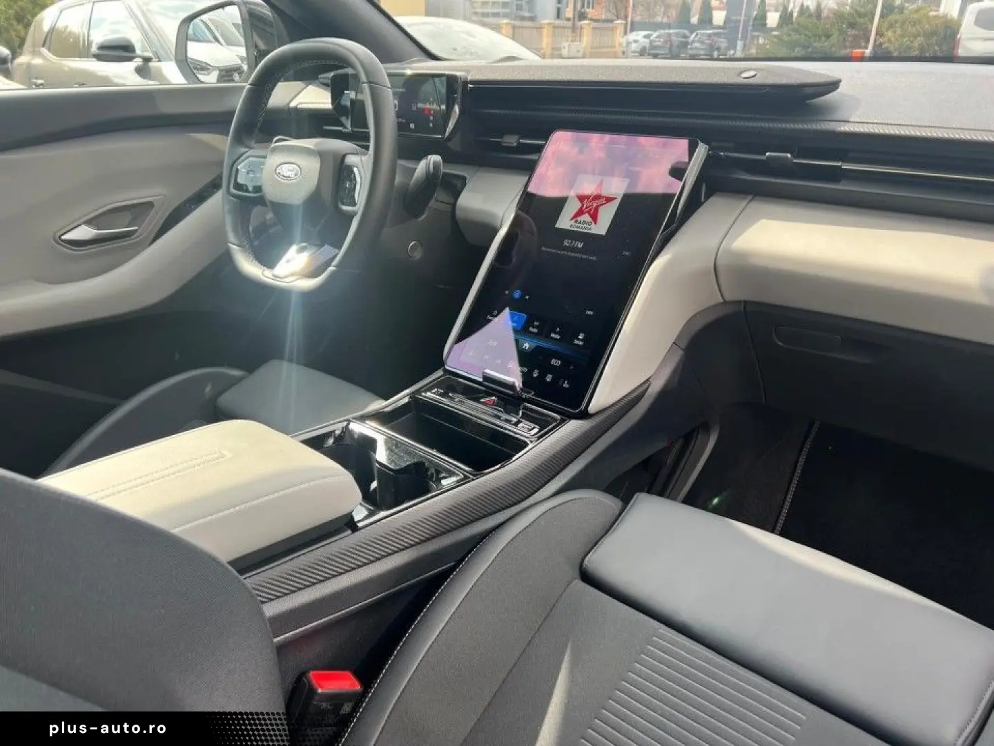 Ford Capri 5 usi Premium electric  autonomie extinsă 340 CP