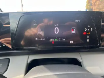 Ford Capri 5 usi Premium electric  autonomie extinsă 340 CP