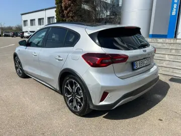 Ford Focus MCA 5 usi Active X 1.0T EcoBoost mHEV 155 CP A7