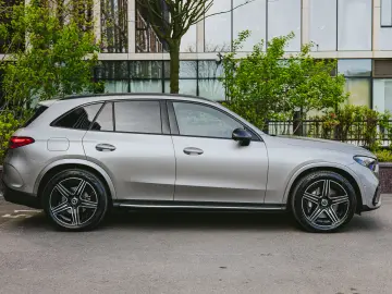 Mercedes Benz GLC 300d 4 Matic AMG