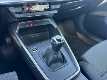 Audi A3 8Y 2021 S line