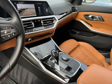 BMW 330I 2019