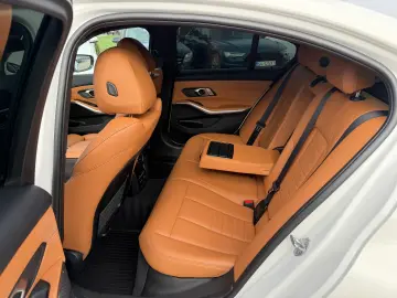 BMW 330I 2019