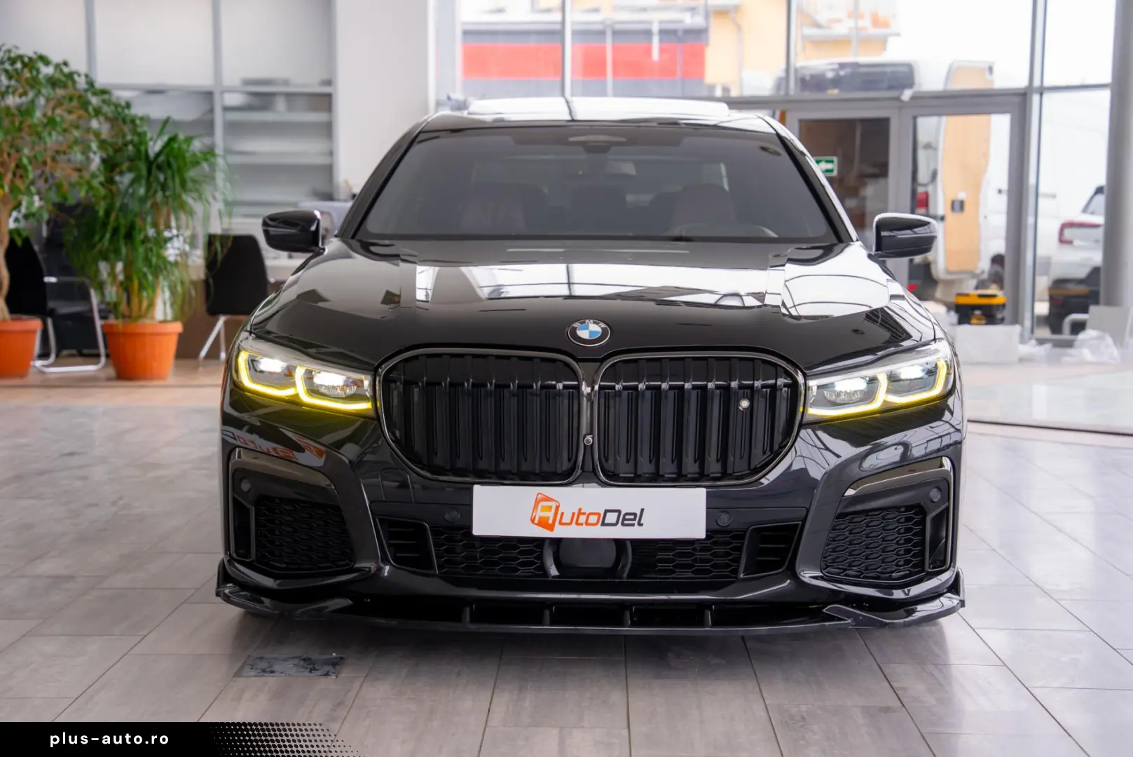 BMW Seria 7 745Le xDrive 3.0 Plug-in Hybrid
