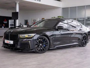 BMW Seria 7 745Le xDrive 3.0 Plug-in Hybrid