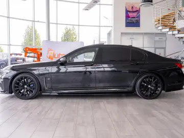 BMW Seria 7 745Le xDrive 3.0 Plug-in Hybrid