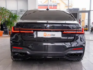 BMW Seria 7 745Le xDrive 3.0 Plug-in Hybrid