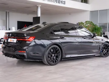 BMW Seria 7 745Le xDrive 3.0 Plug-in Hybrid