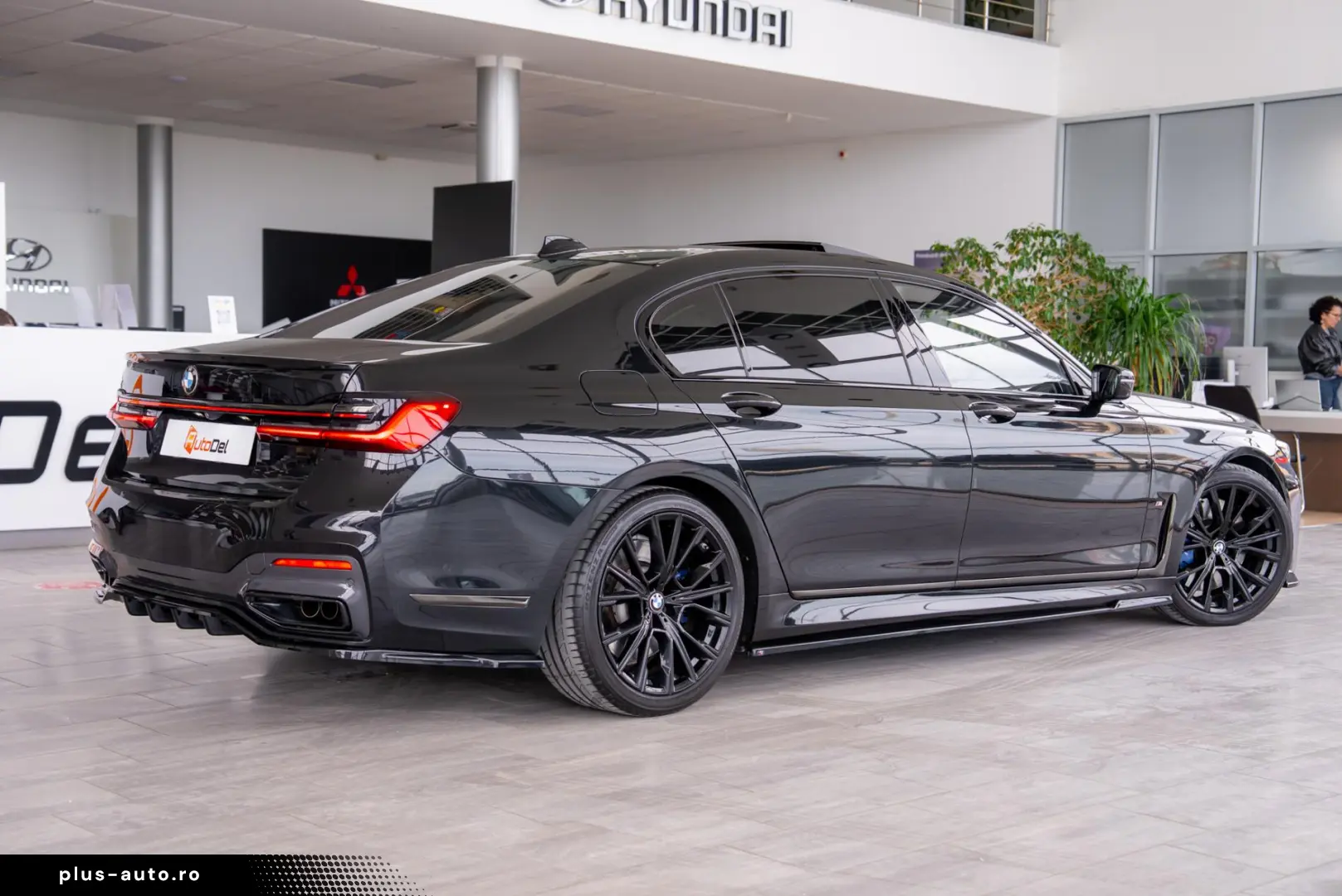 BMW Seria 7 745Le xDrive 3.0 Plug-in Hybrid
