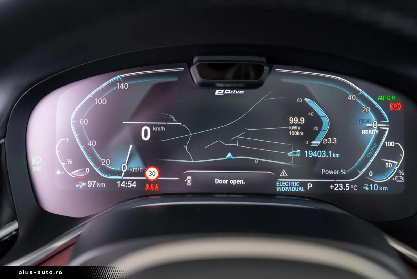 BMW Seria 7 745Le xDrive 3.0 Plug-in Hybrid