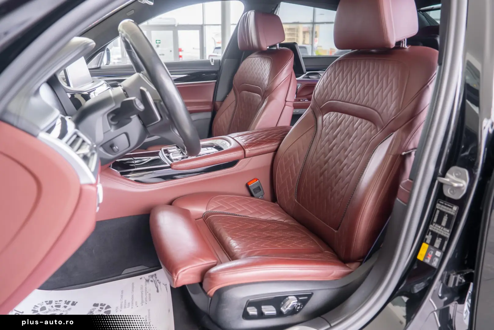 BMW Seria 7 745Le xDrive 3.0 Plug-in Hybrid