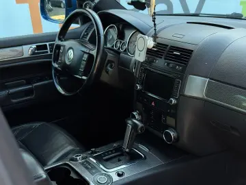 Volkswagen Touareg R-LINE