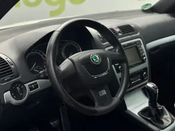 SKODA OCTAVIA VRS