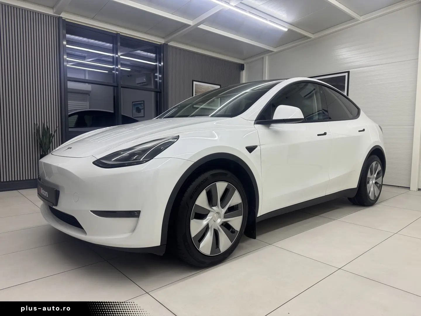 Tesla Model Y Dual Motor Long Range
