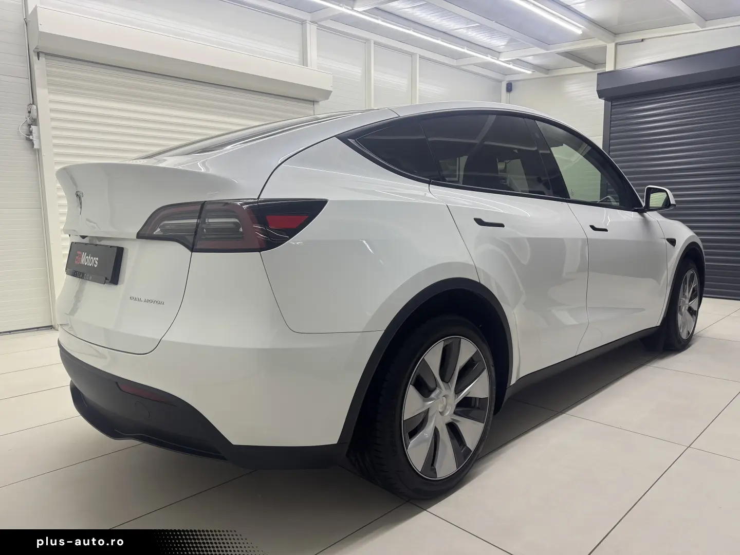 Tesla Model Y Dual Motor Long Range