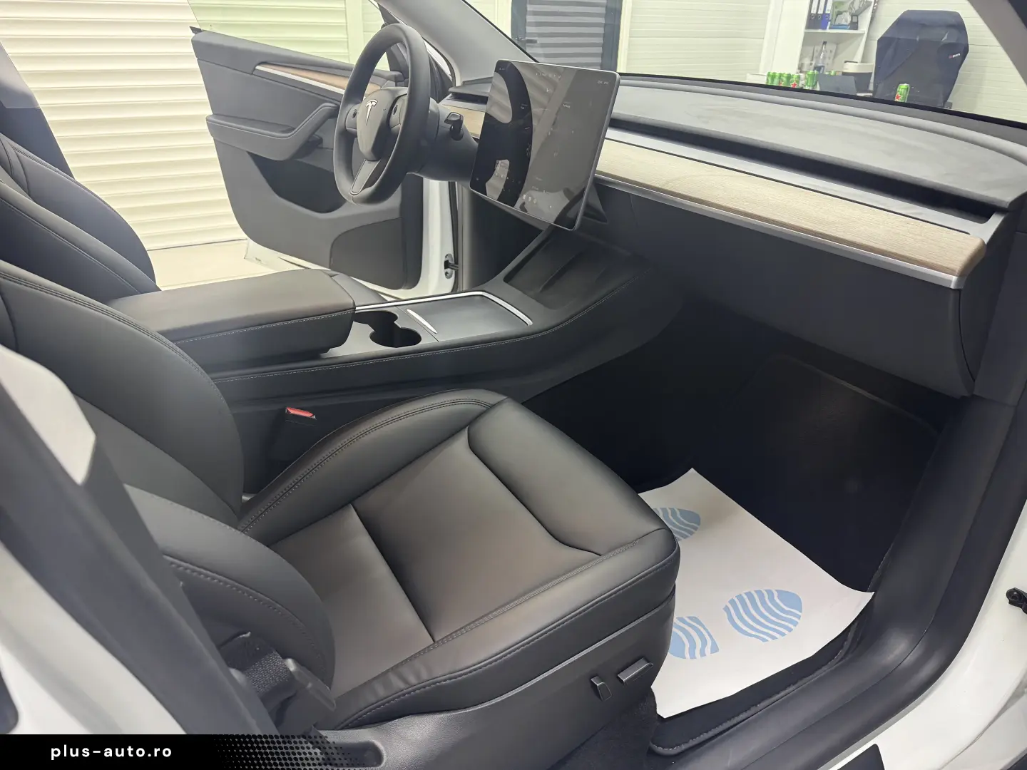 Tesla Model Y Dual Motor Long Range