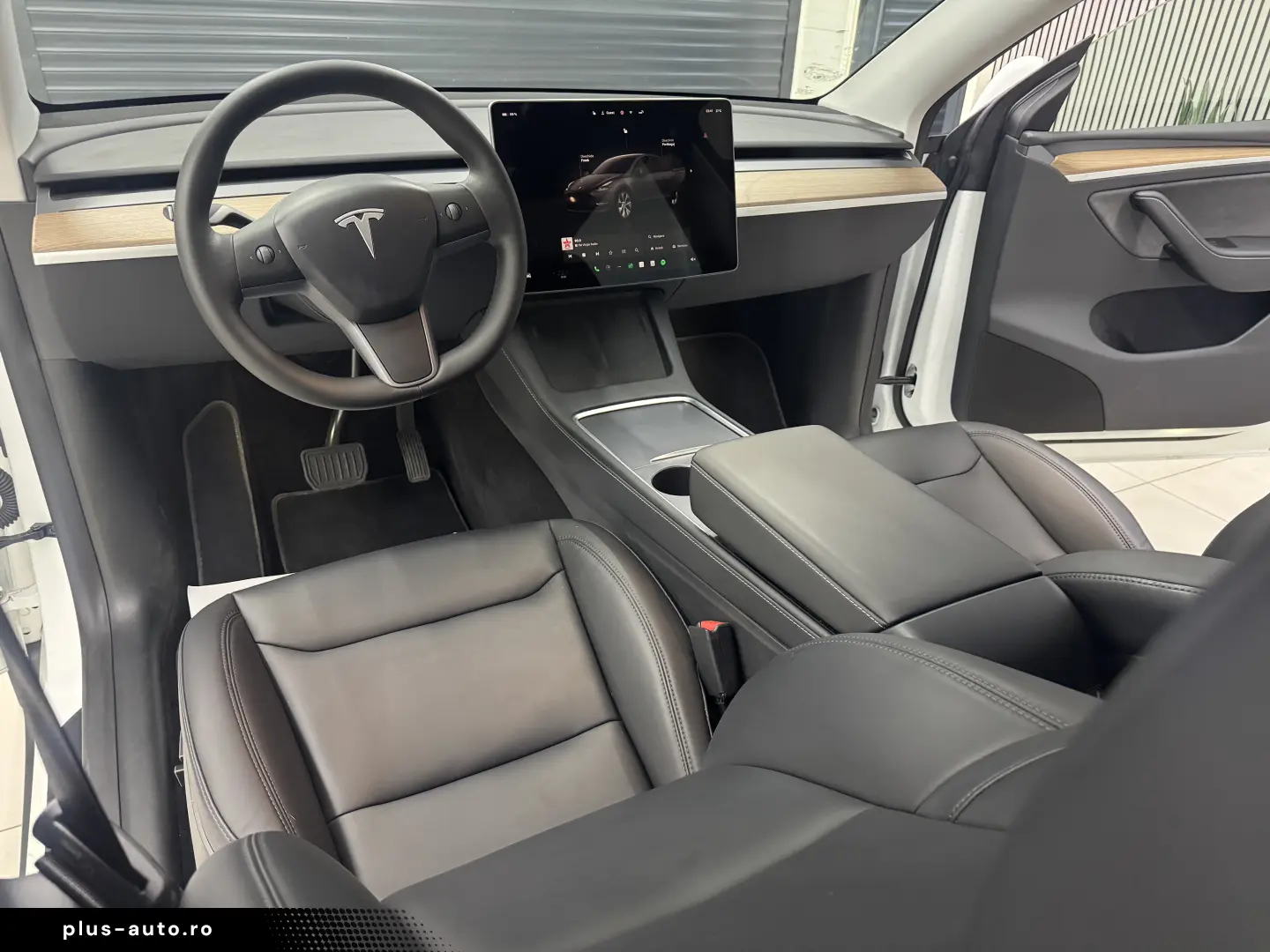 Tesla Model Y Dual Motor Long Range