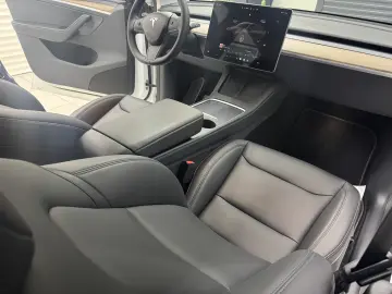 Tesla Model Y Dual Motor Long Range