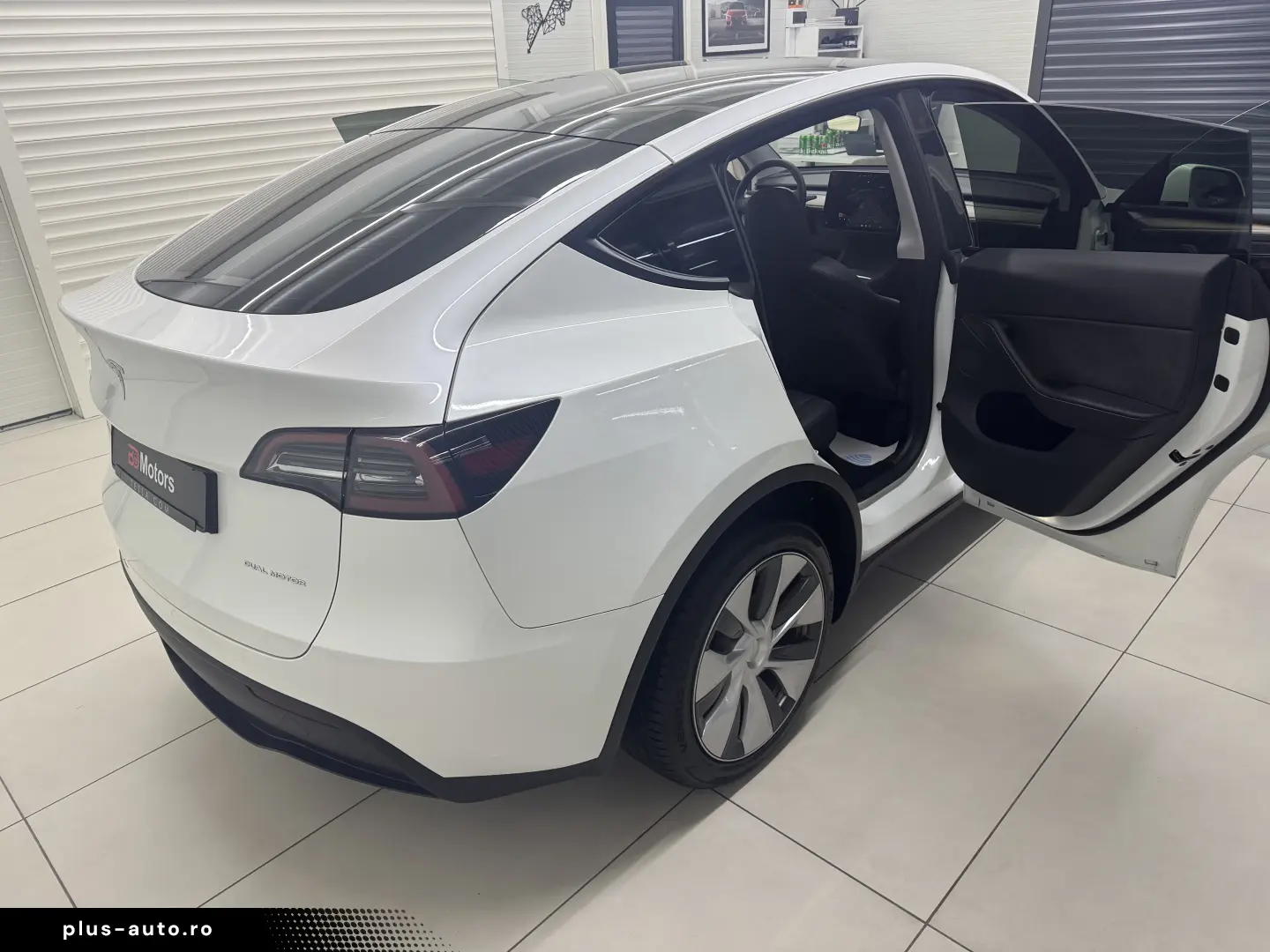 Tesla Model Y Dual Motor Long Range