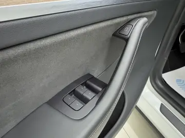 Tesla Model Y Dual Motor Long Range