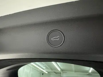 Tesla Model Y Dual Motor Long Range