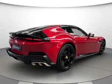 FERRARI 12Cilindri Coupé