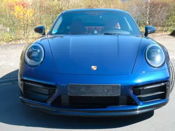 PORSCHE 911 CARRERA 4 GTS Coupe