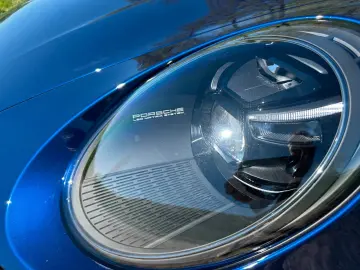 PORSCHE 911 CARRERA 4 GTS Coupe