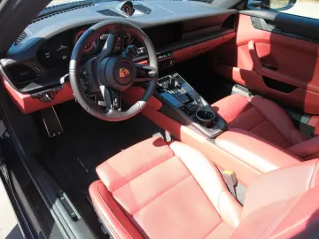 PORSCHE 911 CARRERA 4 GTS Coupe