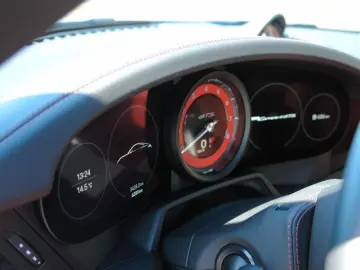 PORSCHE 911 CARRERA 4 GTS Coupe