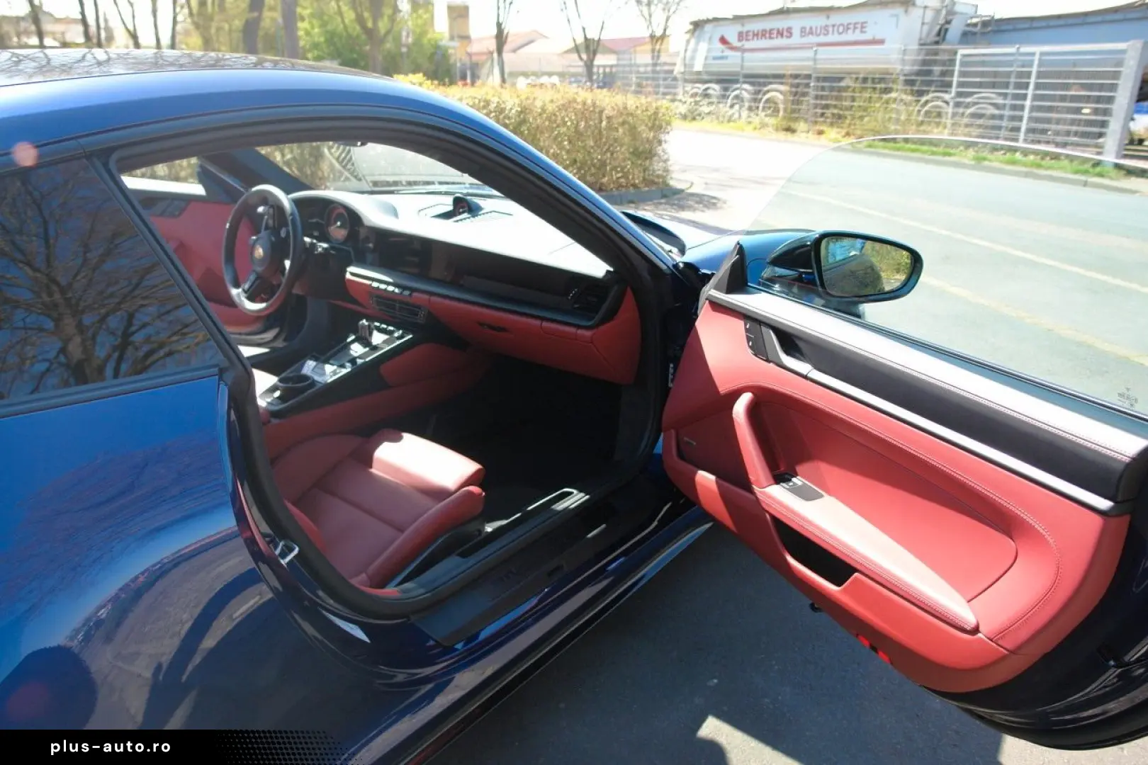 PORSCHE 911 CARRERA 4 GTS Coupe