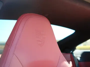 PORSCHE 911 CARRERA 4 GTS Coupe