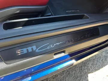 PORSCHE 911 CARRERA 4 GTS Coupe