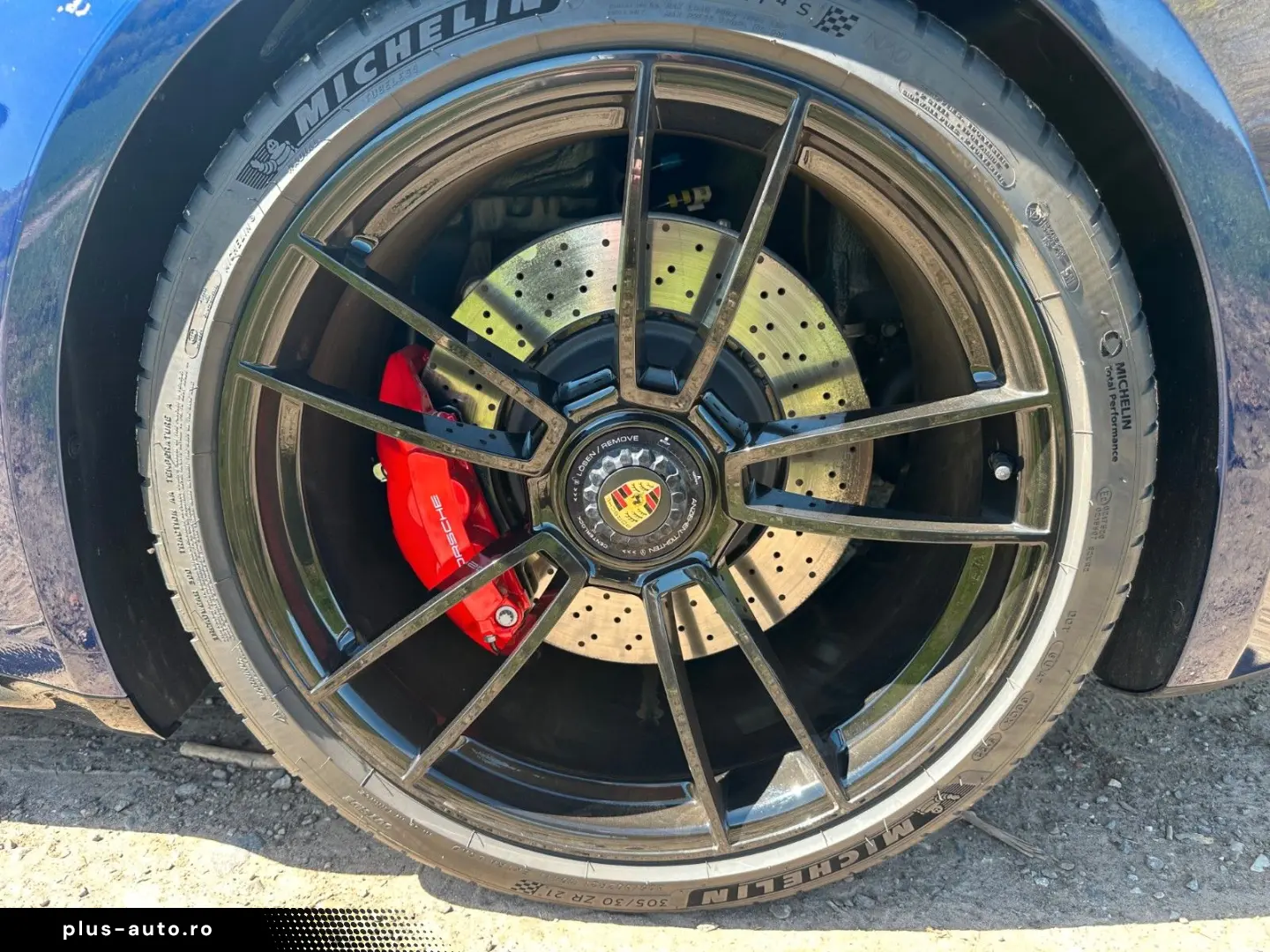 PORSCHE 911 CARRERA 4 GTS Coupe