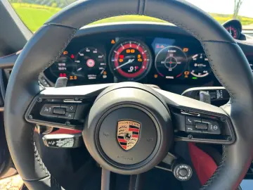 PORSCHE 911 CARRERA 4 GTS Coupe