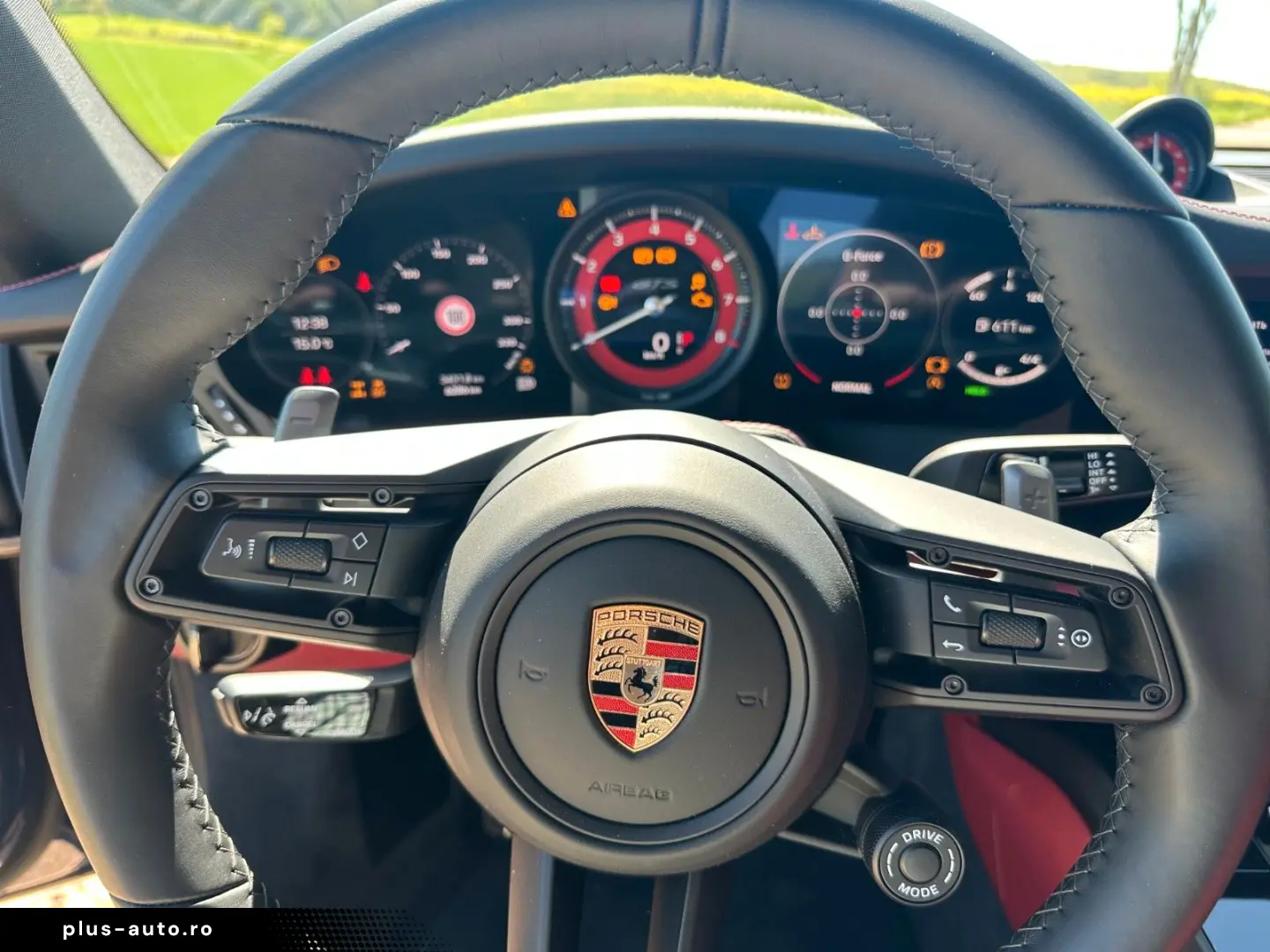 PORSCHE 911 CARRERA 4 GTS Coupe