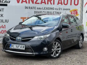 TOYOTA AURIS HYBRID
