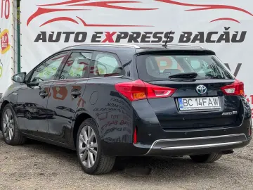 TOYOTA AURIS HYBRID