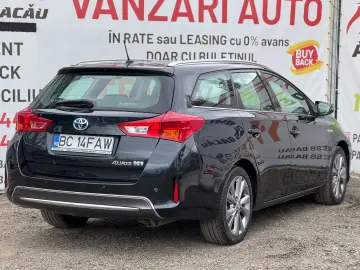 TOYOTA AURIS HYBRID