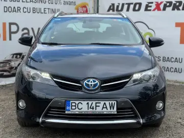 TOYOTA AURIS HYBRID