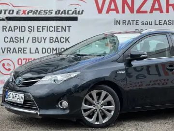 TOYOTA AURIS HYBRID