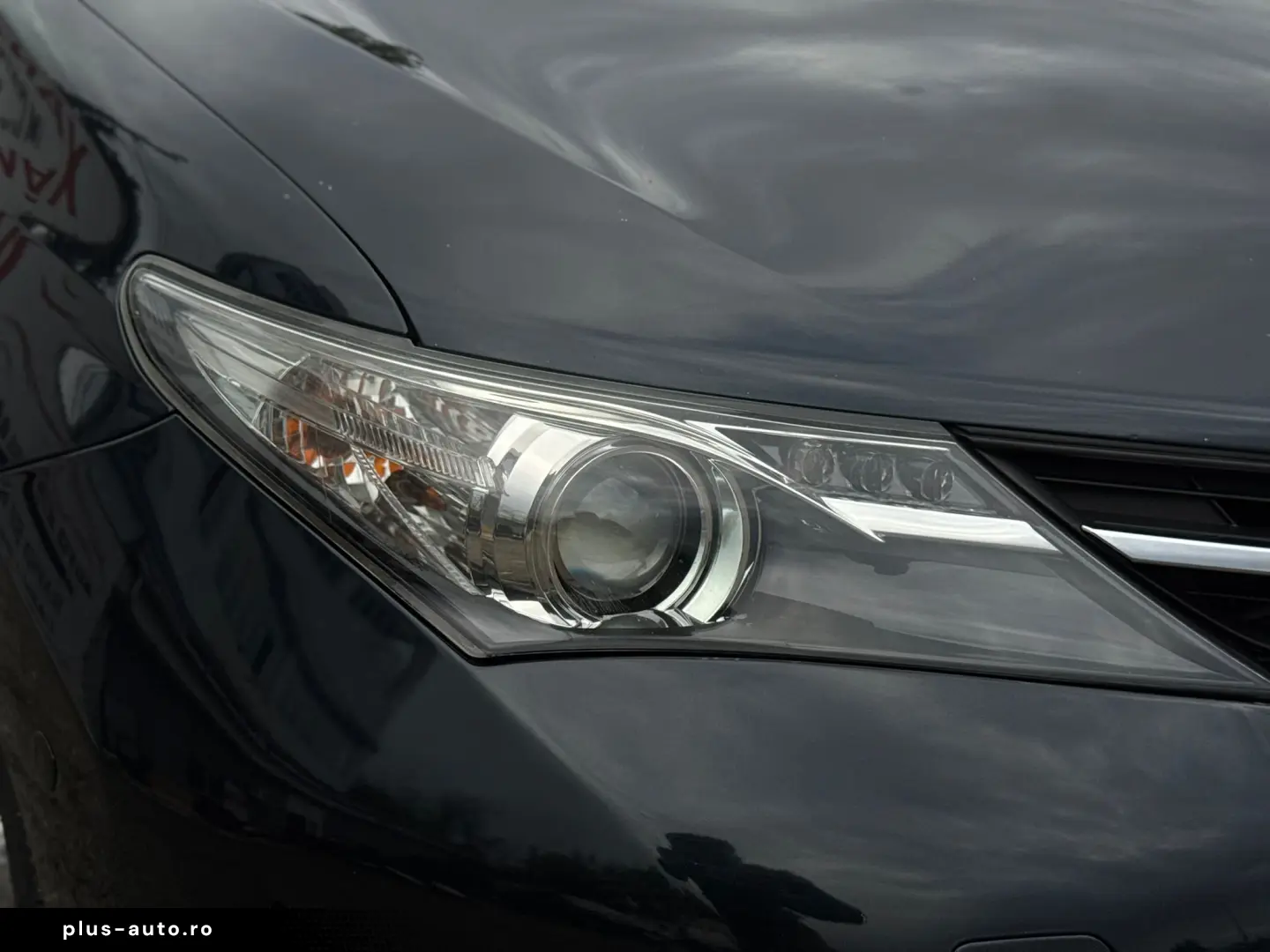 TOYOTA AURIS HYBRID