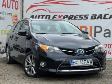 TOYOTA AURIS HYBRID