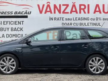 TOYOTA AURIS HYBRID