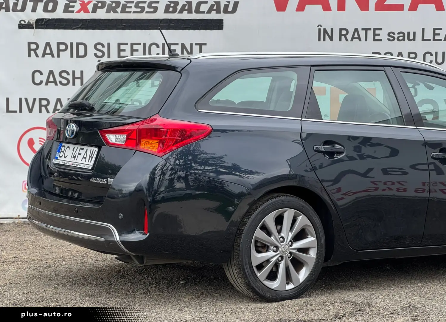 TOYOTA AURIS HYBRID