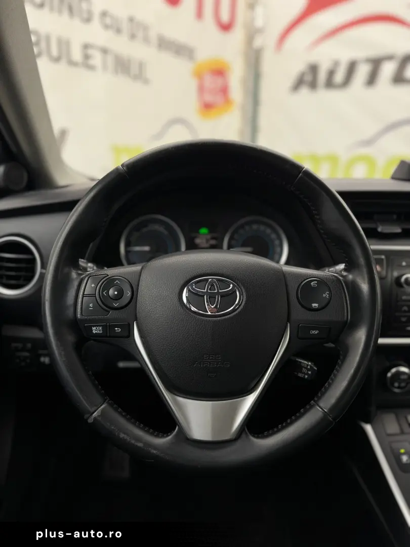 TOYOTA AURIS HYBRID